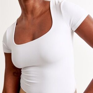 Abercrombie & Fitch Short-Sleeve Squareneck Bodysuit (2)